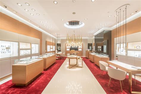 omega boutique singapore.